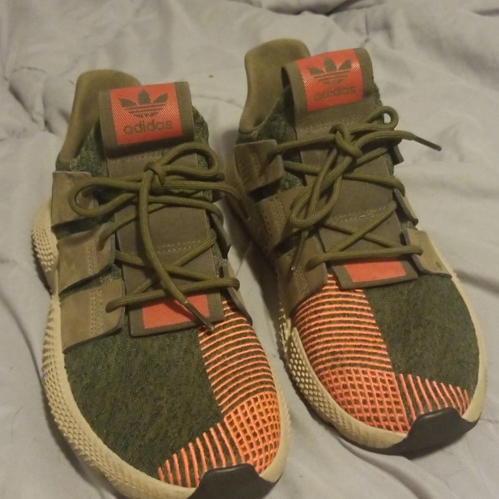 Adidas prophere running shoes